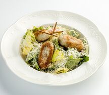 Салат с куриным кебабом