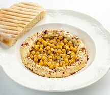 Хумус классический с маринованным нутом