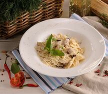 Паста с цыплёнком и грибами