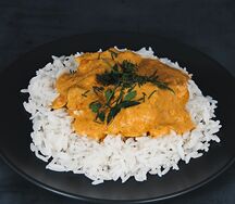 Цыпленок Том Ям с пастой фузилли