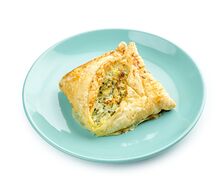 Хачапури с творогом и зеленью