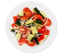 Салат с помидорами и огурцами
