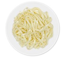 Пшеничная лапша с кунжутом