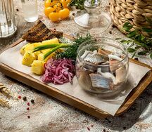 Селедочка малосоленая с картофелем