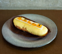 Эклер Манго-маракуйя