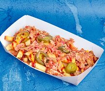 Сырный картофель фри с беконом и халапеньо