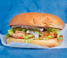 Бургер с томленым цыпленком