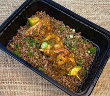 Шашлычок из курицы с овощами и гречей