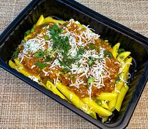 Пенне с соусом Болоньезе и сыром