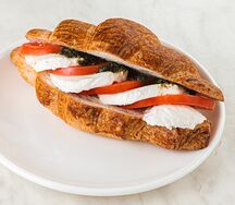 Круассан капрезе