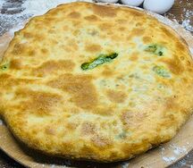 Хачапури со шпинатом и сыром