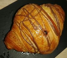 Круассан шоколадный
