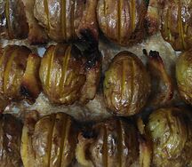 Картофель с салом на мангале