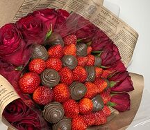 Клубничный букет Наша любовь