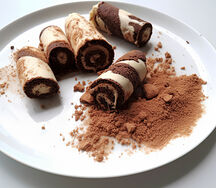 Crêpes rolls crumble