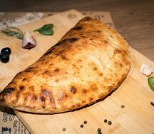 Пицца Кальцоне (закрытая пицца)