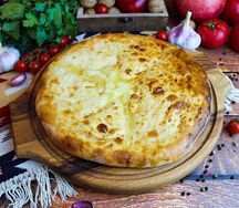 Осетинский пирог с картофелем и сыром
