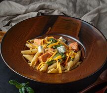 Паста с лососем и сыром дорблю