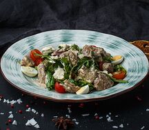 Теплый салат с куриной печенью