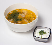 Пельмени с бульоном