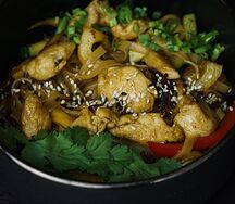 Лапша с цыпленком