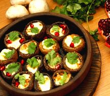 Запеченные грибы сыром