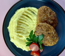 Куриные котлеты с пюре