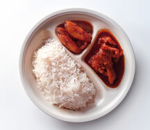 Riz, sauce tomate à la banane
