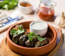 Долма в винoградных листьях