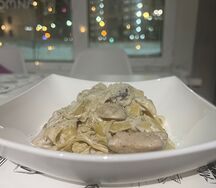 Феттуччине с грибами и курицей