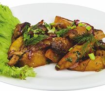 Картофель жареный с грибами