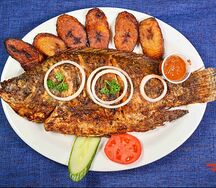 Alloco poisson grillé