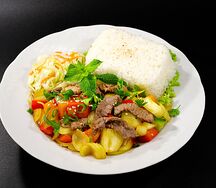 Рис с кисло-сладким соусом с курицей