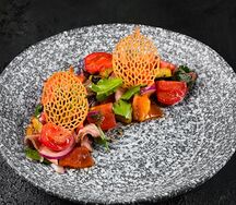 Салат с ягненком и овощами