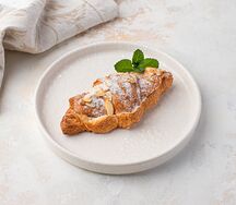 Миндальный круассан