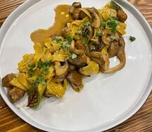 Тальятелле с грибами и курицей