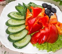 Овощной букет с сыром