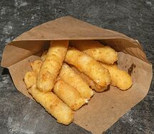 Стрипсы сырные с сыром моцарелла