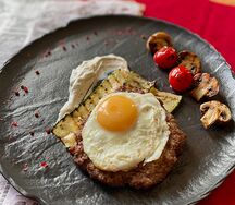 Биф говяжий с яйцом