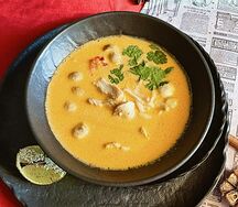 Том Кха Кай с курицей 