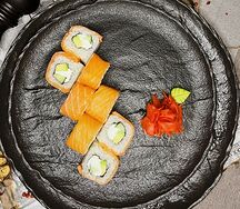 Ролл Филадельфия с лососем