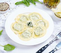 Равиоли со шпинатом и рикоттой