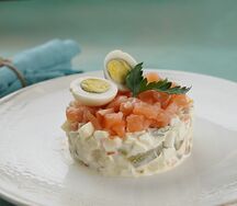 Оливье с лососем