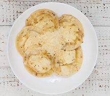 Равиоли с моцареллой