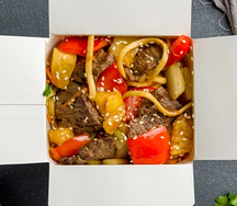 Wok по-гавайски удон с говядиной