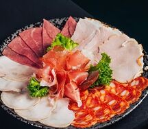 Мясная нарезка