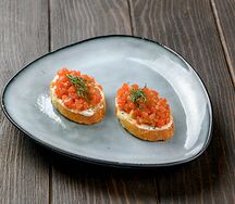 Тост с солёной семгой