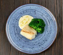 Треска под соусом белое вино