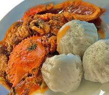 Abolo sauce tomate avec crabe pkolo