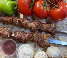 Шашлык из cвинoй шейки